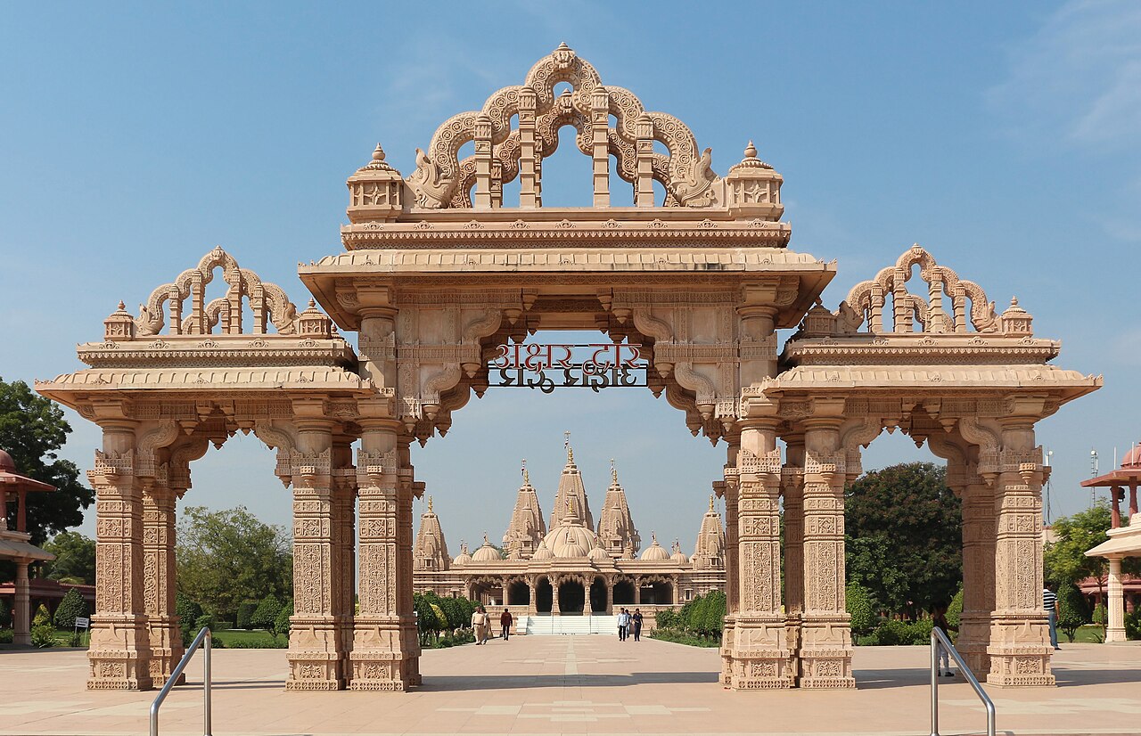 Custom photo prints delivered in Bhavnagar