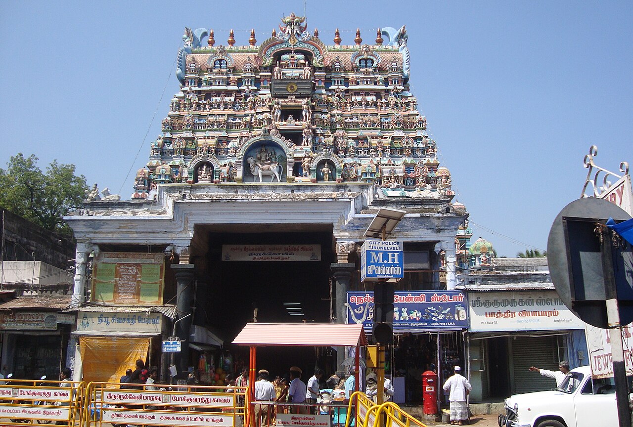 Custom photo prints delivered in Tirunelveli