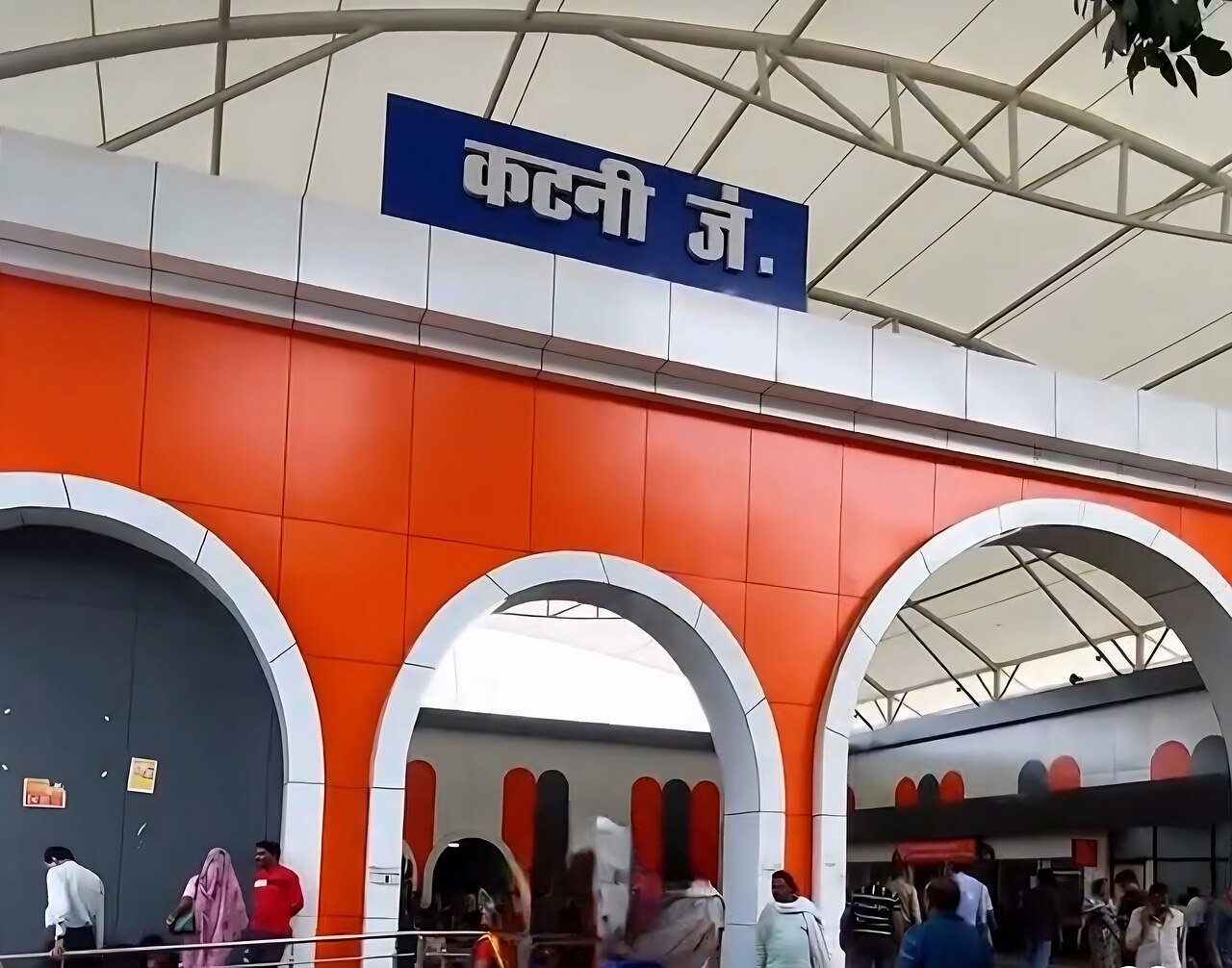 Custom photo prints delivered in Murwara