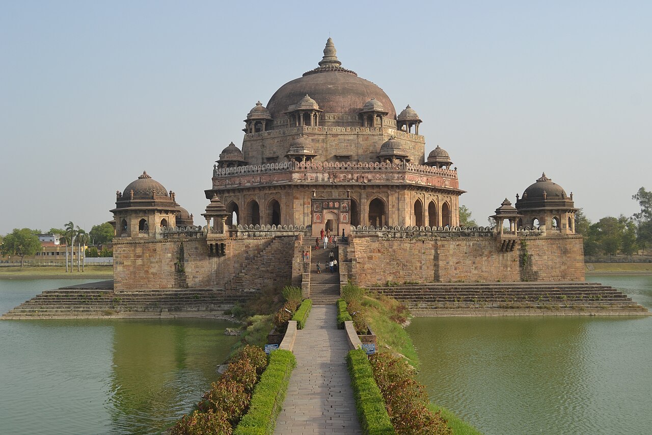 Custom photo prints delivered in Sasaram